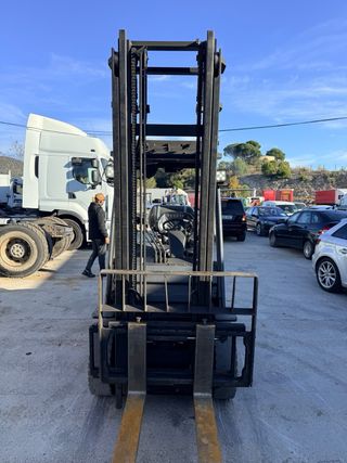 Carretilla elevadora Toyota 25