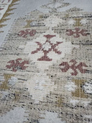Alfombra beige  Nasera