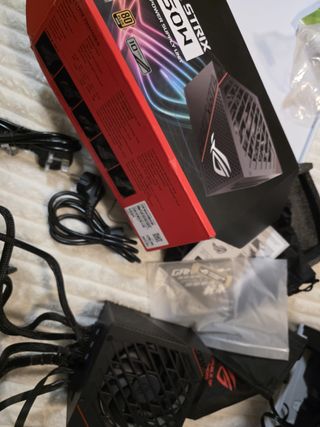 Alimentatore ASUS ROG Strix 750W Gold