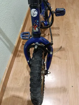Bicicleta infantil azul