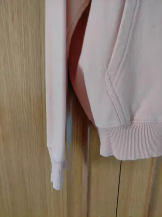 Sudadera color salmón . pull&Bear