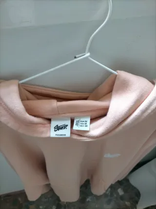 Sudadera color salmón . pull&Bear