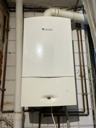 Caldaia Junkers a Condensazione Bianca