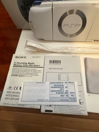 Lote PSP Sony Caja y Accesorios