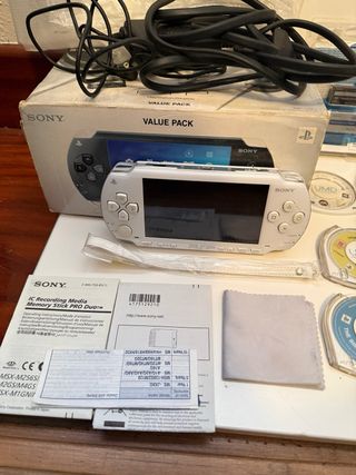 Lote PSP Sony Caja y Accesorios