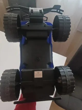 Coche RC Contest Azul. Muy buen estado.
