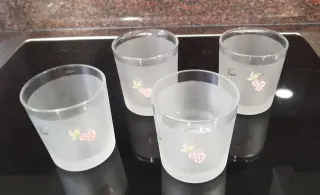 Botella Vino y 4 Vasos