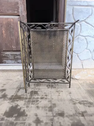 2 Rejas decorativas para radiadores/chimenea