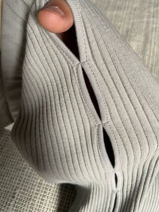 Falda larga Zara gris acanalada