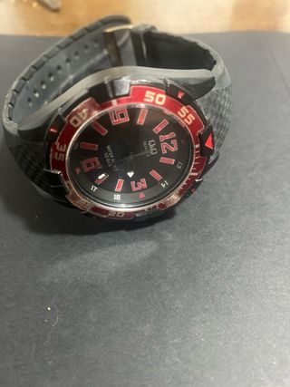 Reloj Q&Q Citizen Negro y Rojo
