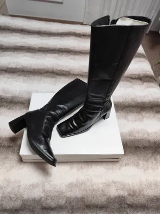 Stivali alti in vera pelle