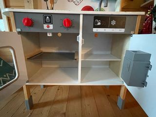 Cocina de madera para niños