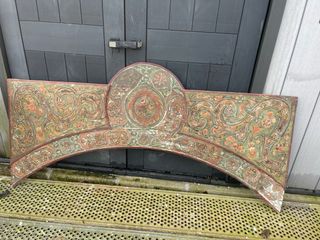 Medallón antiguo policromado