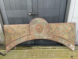 Medallón antiguo policromado