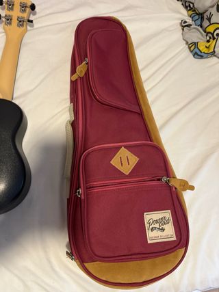 Ukelele Flight TUS 35 NA con funda casi nuevo