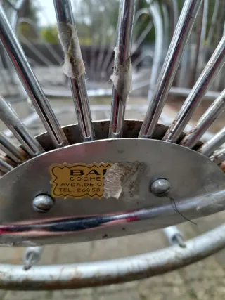 Cuna bebé metal vintage