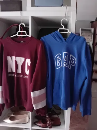 2 Sudaderas Gap (Azul y Roja) + Regalo