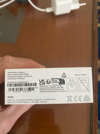 Caja AirPods 4 (2024) Blanca