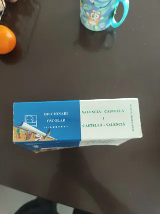 Diccionari il·lustrat valencià-castellà, castel...