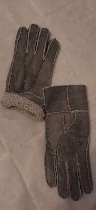 Guantes de piel con forro de borreguito