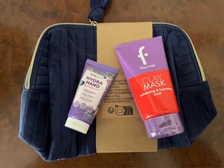 Set Cura Viso e Mani Flormar con Pochette
