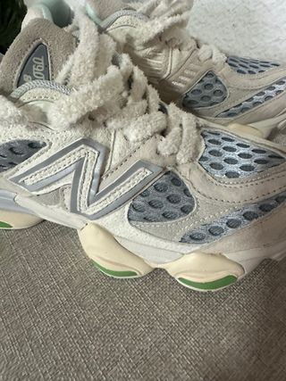 New Balance 9060 reflectante