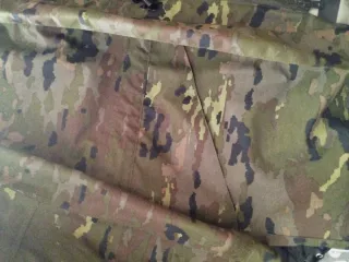 Chaqueta Impermeable Pixelado Boscoso Talla M