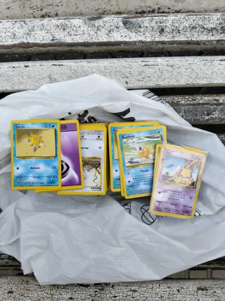 Cartas Pokémon Staryu y Abra antiguas