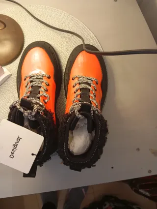 Botines Desigual Naranja y Negro