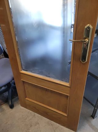 PUERTA DE INTERIOR CON CRISTAL