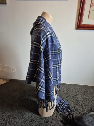 Grandes bufandas unisex a precio pequeño.