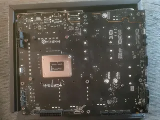 MSI Z790 Project Zero Placa Base