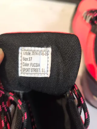 Zapatos Deportivos montaña Rosa y Negro