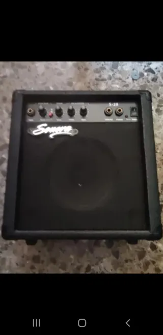 Guitarra Eléctrica y Amplificador Sonora