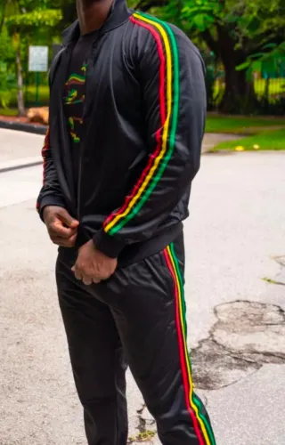 Conjunto Adidas Negro con Rayas Rasta