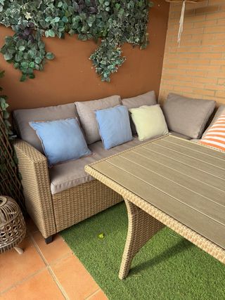 Conjunto sofá jardín 6 plazas mimbre y tela