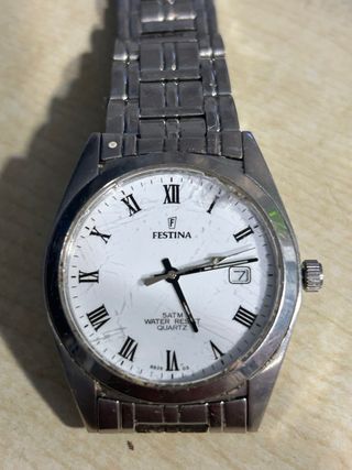 Reloj Festina esfera blanca y correa plateada