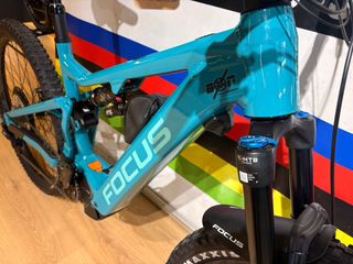 oferta última unidad Focus Jam2 7.9 Azul