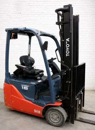 Carretilla Elevadora Eléctrica Toyota OFERTA