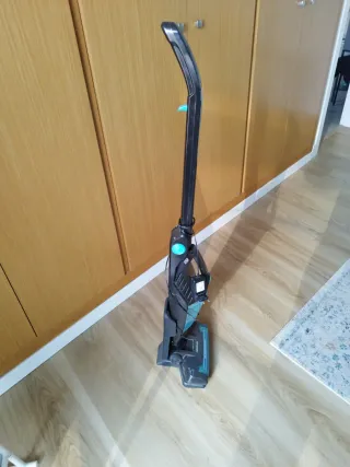 Aspirador Cecotec portátil