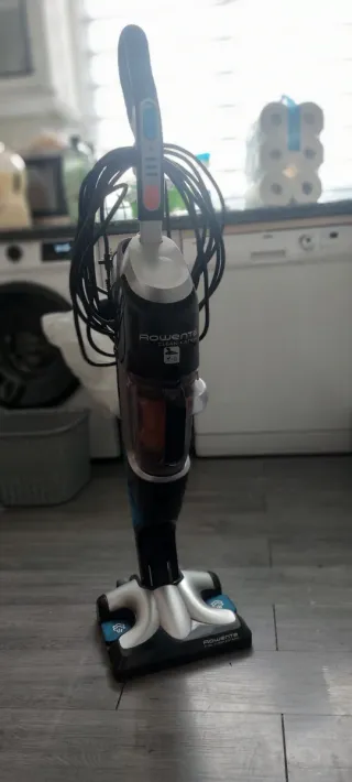 Aspiradora Rowenta Fregasuelos