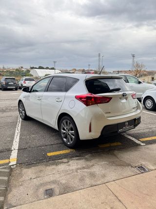 Toyota Auris 2013