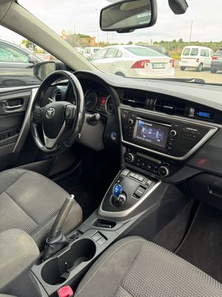 Toyota Auris 2013