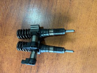 Inyector Bomba 03G130073S