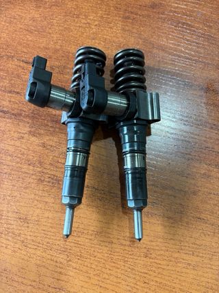 Inyector Bomba 03G130073S