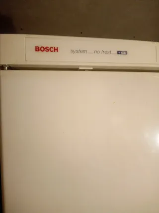 Nevera blanca con congelador