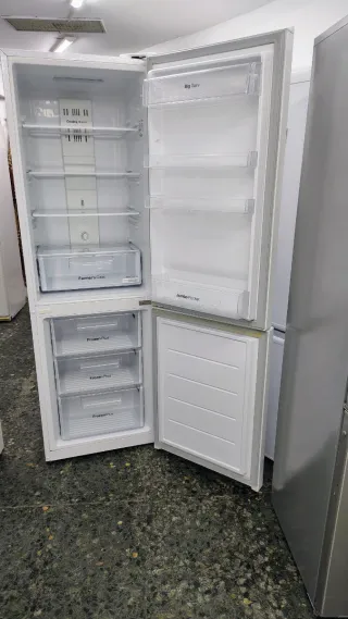 Nevera DAEWOO Blanca