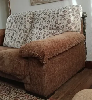 Sofá de 2 plazas tela beige y marrón