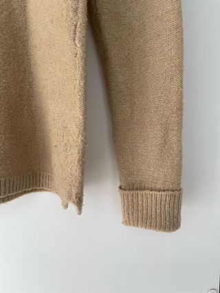 Jersey beige con lazo negro