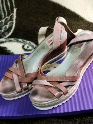 Sandalias Mustang Plataforma Nude - Piel y Grabado